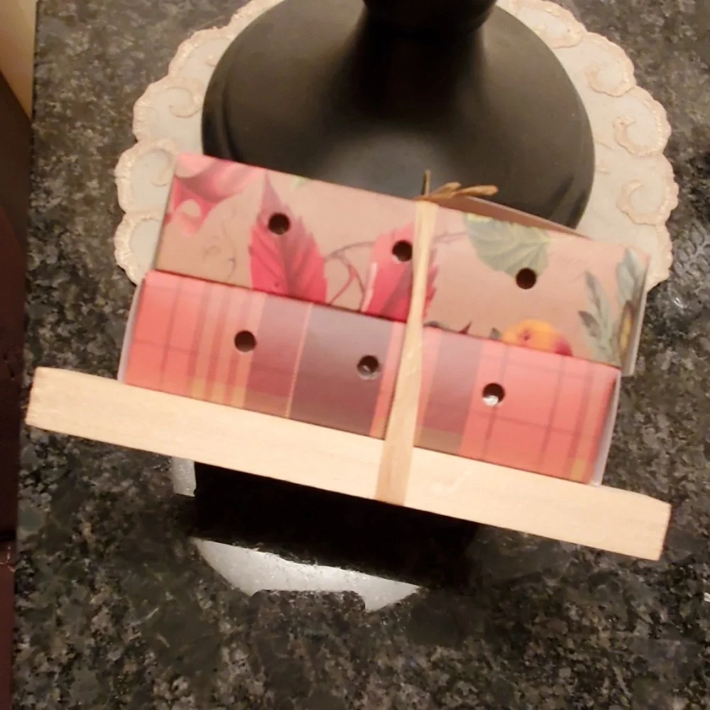 Pumpkin Harvest Bar Soap With Soap Dish Gift Set